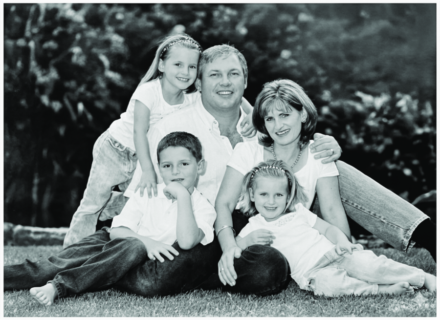 RHODA BW FAMILY PHOTO for RHODA — print & cut by Plan Photo Repro